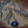 Ručně zdobená kožená kapsa na opasek široká s motivem kůň