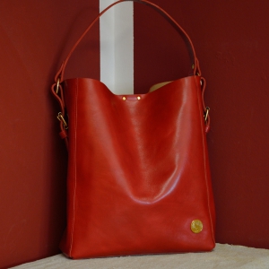 Dámská kožená taška Karin A4 skladem