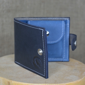 Pánská kožená peněženka kombinovaná se zapínaním skladem
